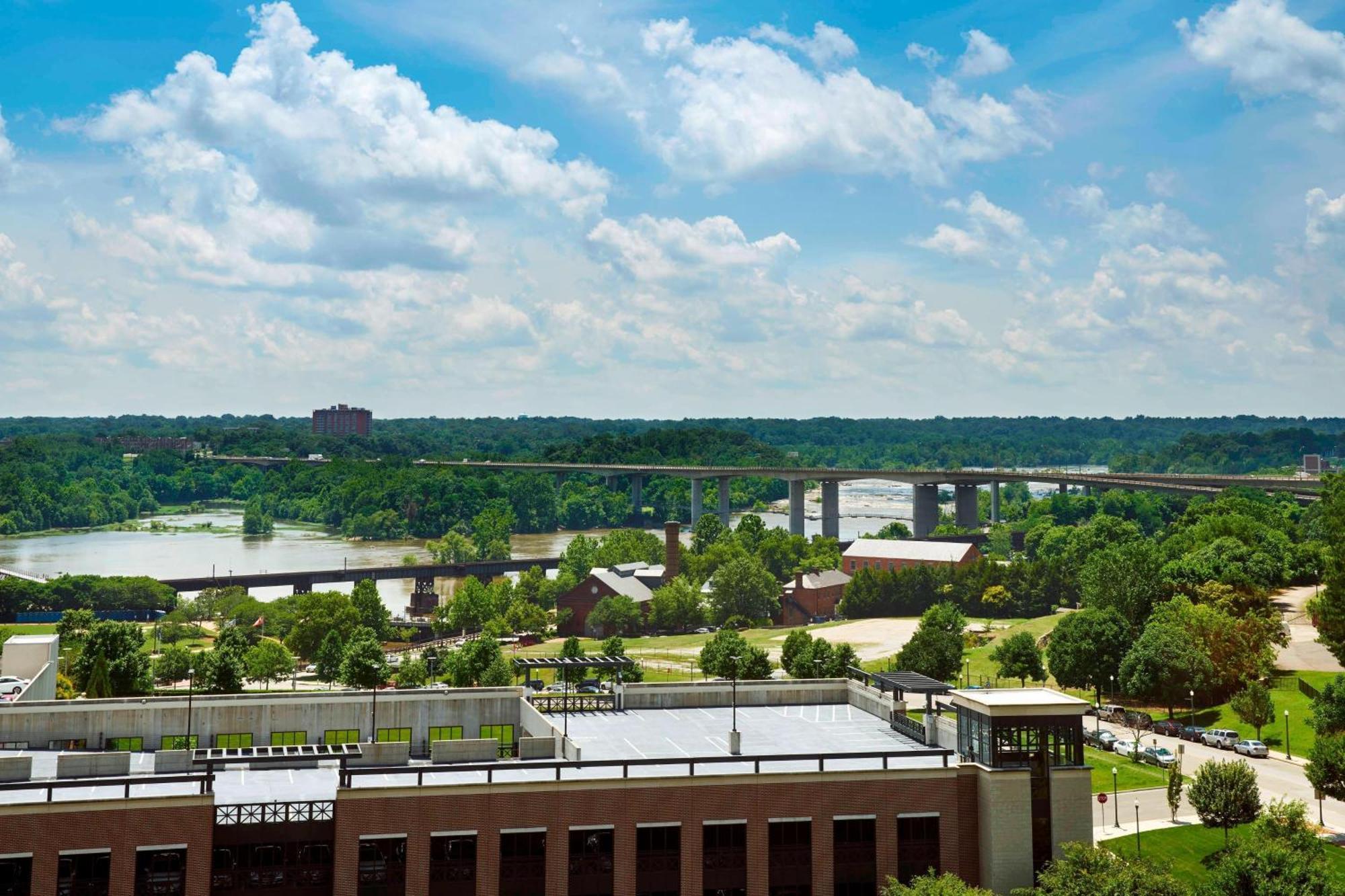 Delta Hotels By Marriott Richmond Downtown Esterno foto
