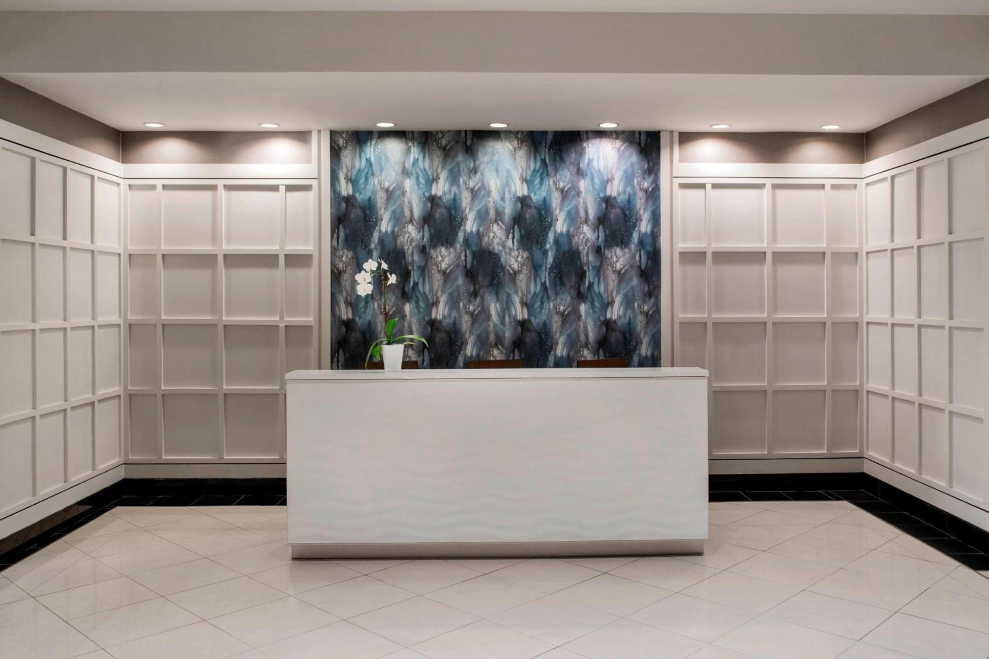 Delta Hotels By Marriott Richmond Downtown Esterno foto
