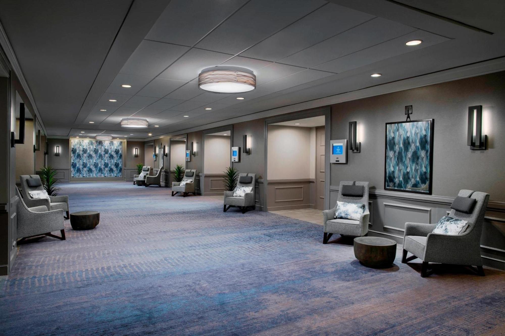 Delta Hotels By Marriott Richmond Downtown Esterno foto