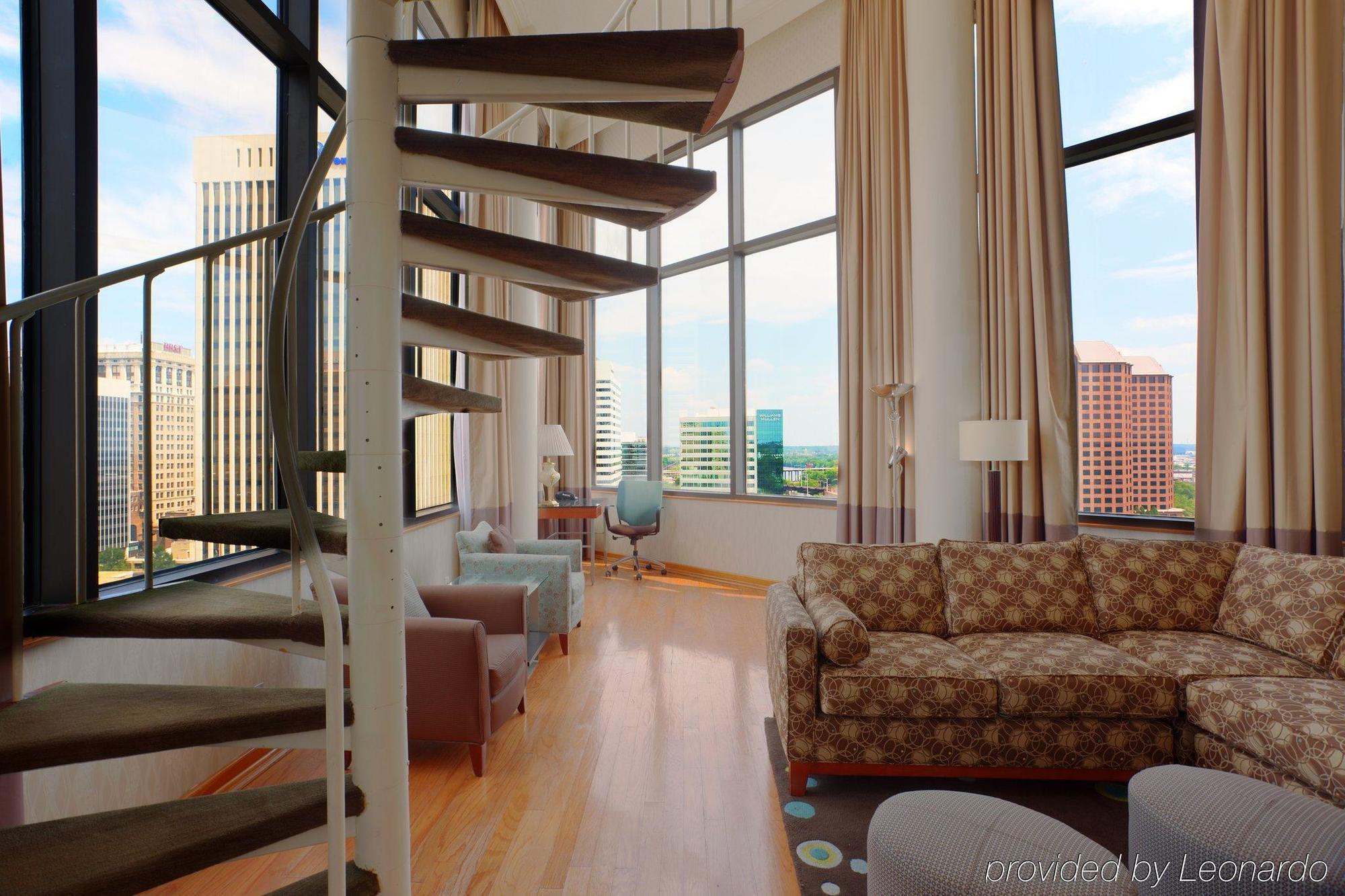 Delta Hotels By Marriott Richmond Downtown Esterno foto
