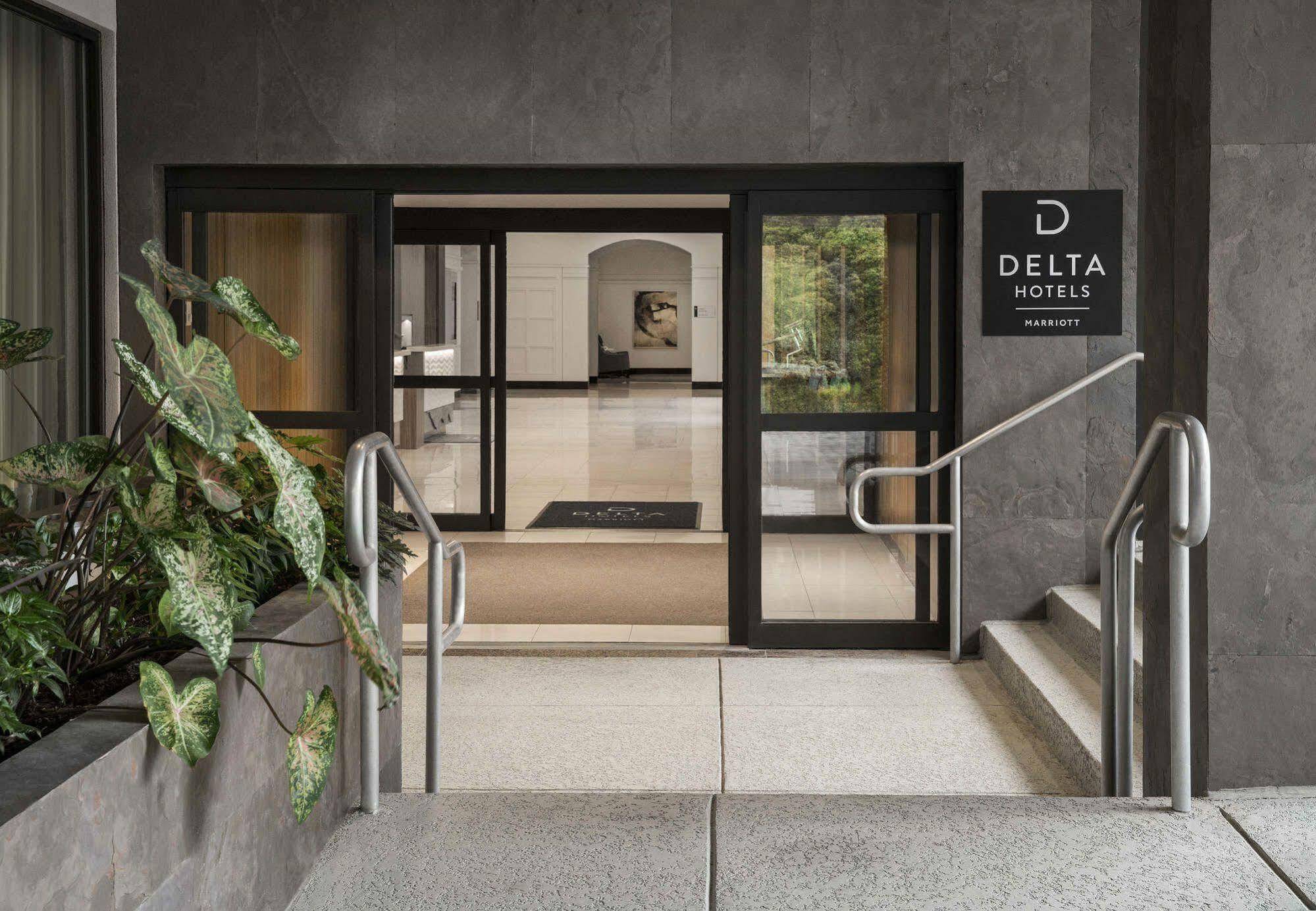 Delta Hotels By Marriott Richmond Downtown Esterno foto
