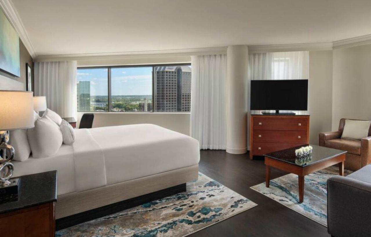 Delta Hotels By Marriott Richmond Downtown Esterno foto